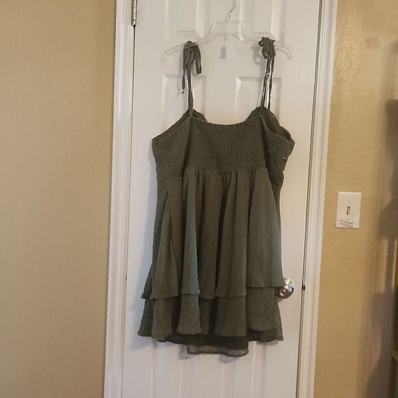 Green NWT Dress 5X - Picture 2 of 4